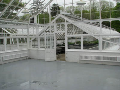 Empty attrium